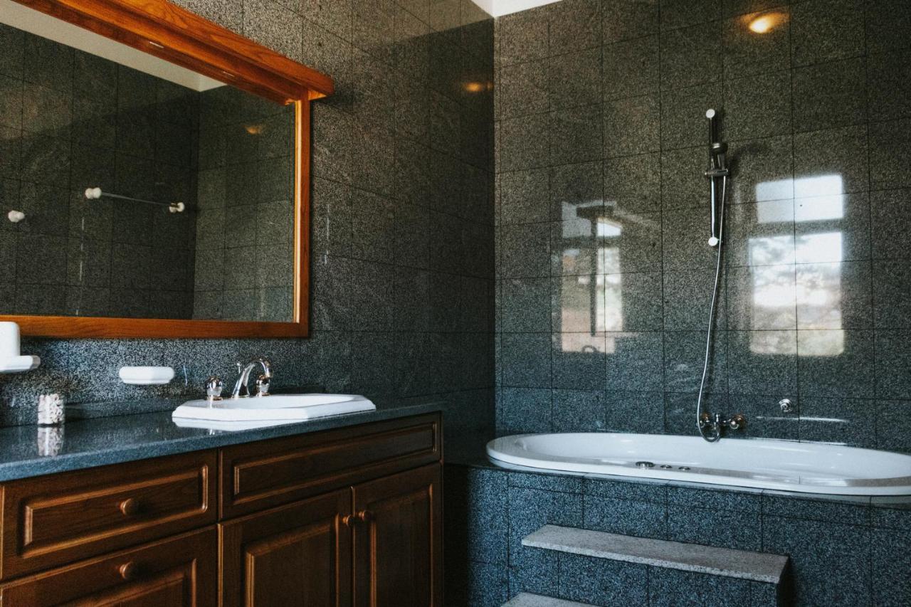 Casa Dos Vales - Luxury Villa Penafiel Esterno foto